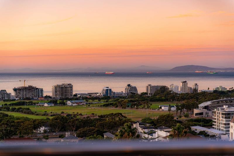 4 Bedroom Property for Sale in Green Point Western Cape